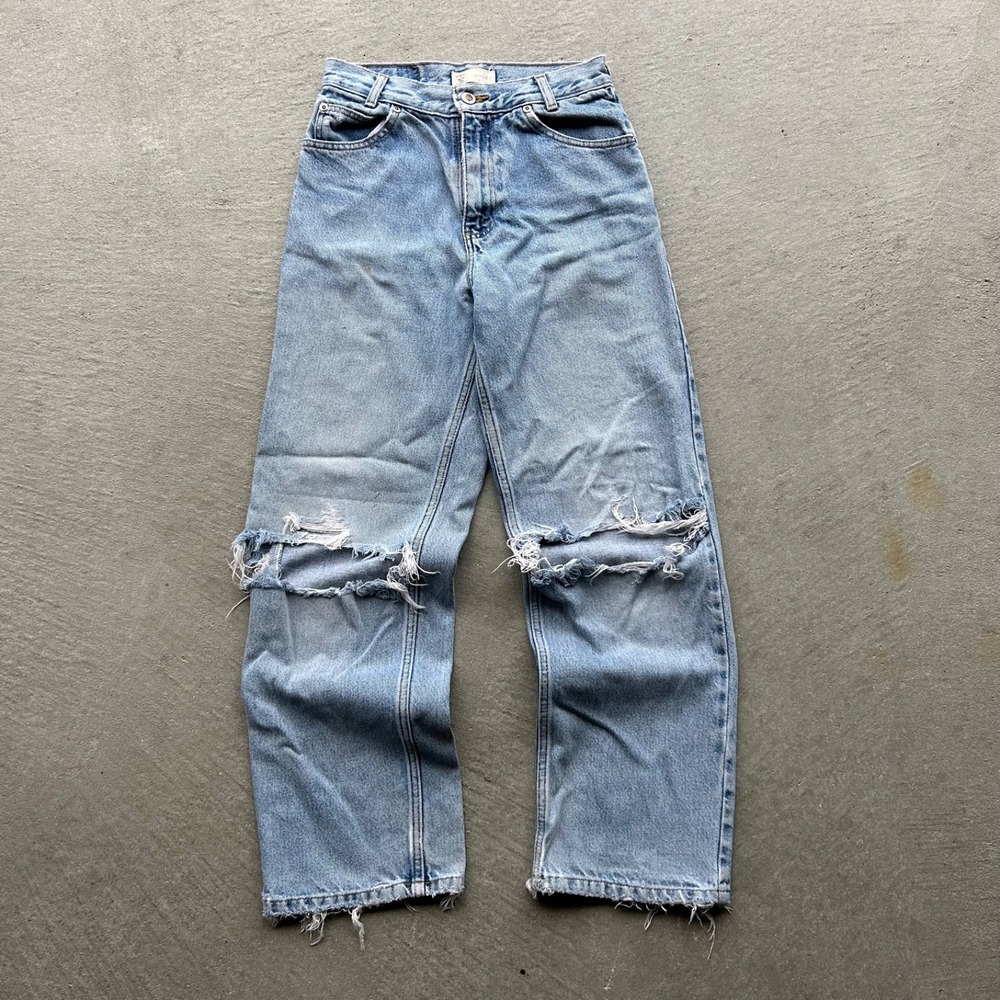 Vintage 90s Arizona Jeans Women 26x28 Blue Light Wash Denim Loose Fit Distressed
